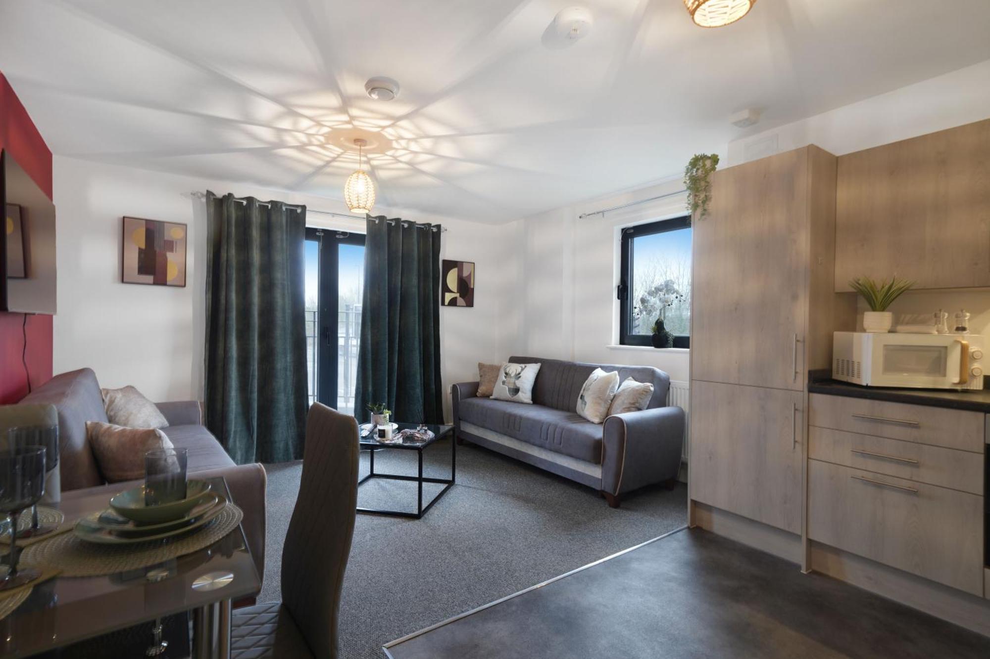Modern Apartments With Free Parking Near Heathrow Colnbrook Exterior foto